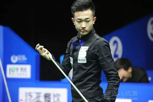 了新加坡羽 了新加坡羽