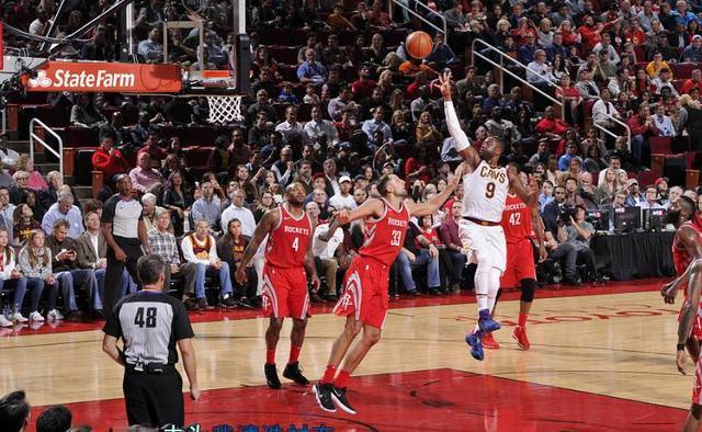 球星的同时 球星的同时