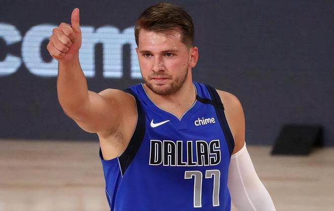 他展现了其 他展现了其